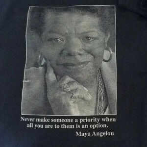 Vintage Maya Angelou Graphic Tee – Iconic Poet & Activist – XL